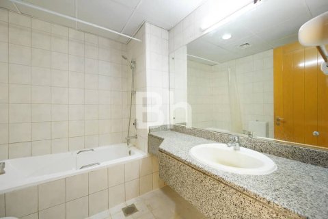 Apartment in Discovery Gardens, Dubai 2 bedrooms, 138 sq.m. № 21629 - photo 11