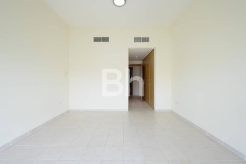 Apartment in Discovery Gardens, Dubai 2 bedrooms, 138 sq.m. № 21629 - photo 8
