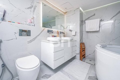 Купить квартиру в Джумейра Бич Резиденс, Дубай: 3 спальни, 171м², № 21625 - фото 15