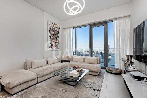 Apartment in Al Wasl, Dubai 2 bedrooms, 147 sq.m. № 105292 - photo 13