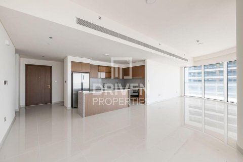 Apartment in EMAAR Beachfront, Dubai Harbour, Dubai 3 bedrooms, 227 sq.m. № 86715 - photo 17