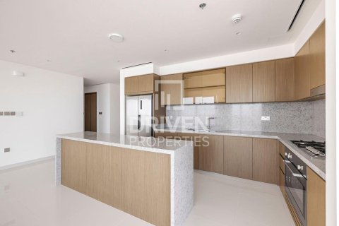 Apartment in EMAAR Beachfront, Dubai Harbour, Dubai 3 bedrooms, 227 sq.m. № 86715 - photo 15