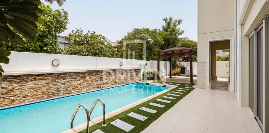 Villa à District One, Mohammed Bin Rashid City, Dubai, 4 chambres, 595 m², № 86779