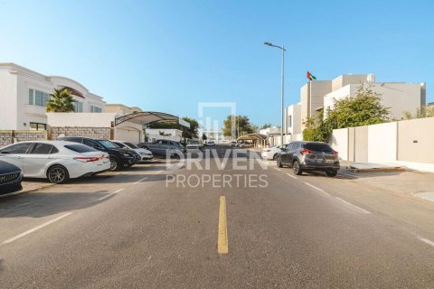Terreno en Umm Suqeim, Dubai, 1117.62 m², № 135910