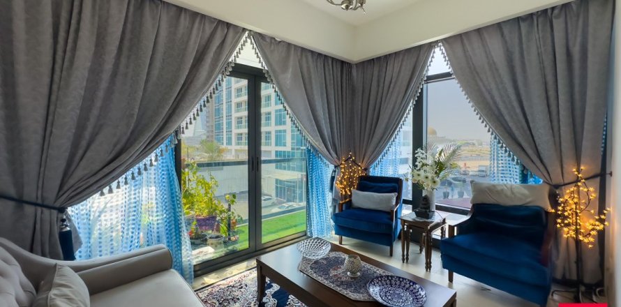 Appartement à Dubai, 2 chambres, 120 m², № 7489