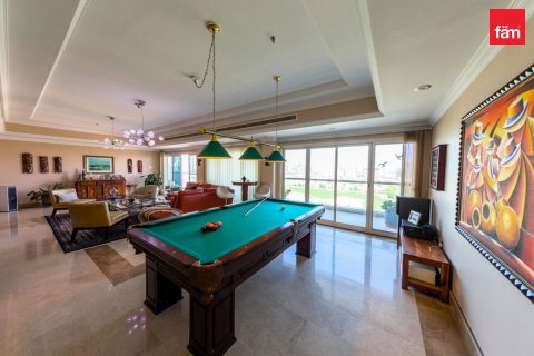 Penthouse in Dubai Sports City, Dubai 4 bedrooms, 455.9 sq.m. № 10535 - photo 7