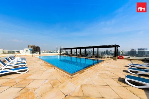 Penthouse in Dubai Sports City, Dubai 4 bedrooms, 455.9 sq.m. № 10535 - photo 25