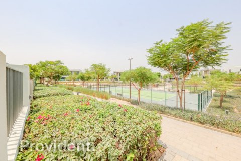 Villa à Dubai Hills Estate, Dubai, 5 chambres, 494.9 m², № 2703 - photo 9