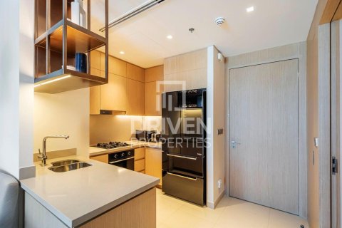 Apartment in Vida Residences Dubai Mall, Downtown Dubai (Downtown Burj Dubai), Dubai 2 bedrooms, 112.69 sq.m. № 128384 - photo 4