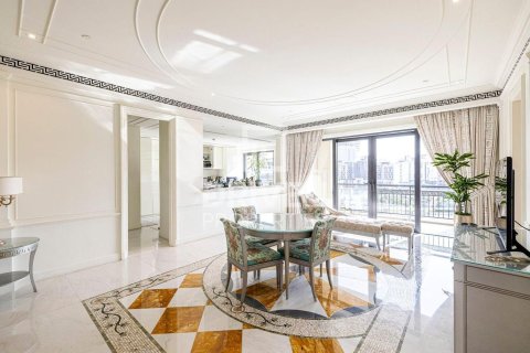Apartment in Palazzo Versace, Culture Village, Dubai 4 bedrooms, 467.77 sq.m. № 128380 - photo 12
