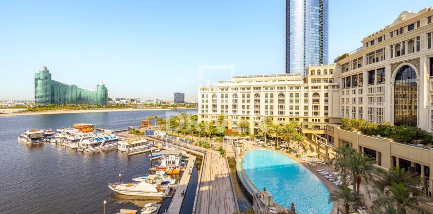 Apartment in Palazzo Versace, Culture Village, Dubai 4 bedrooms, 467.77 sq.m. № 128380