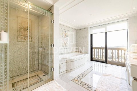 Apartment in Palazzo Versace, Culture Village, Dubai 4 bedrooms, 467.77 sq.m. № 128380 - photo 15