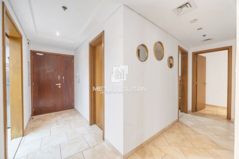 Apartment in Jumeirah Beach Residence, Dubai 2 bedrooms, 153 sq.m. № 73172 - photo 21