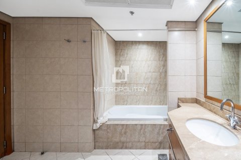 Apartment in Jumeirah Beach Residence, Dubai 2 bedrooms, 153 sq.m. № 73172 - photo 14