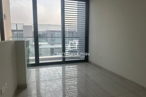 Townhouse in wasl gate, Dubai 3 bedrooms, 480 sq.m. № 73164 - photo 2