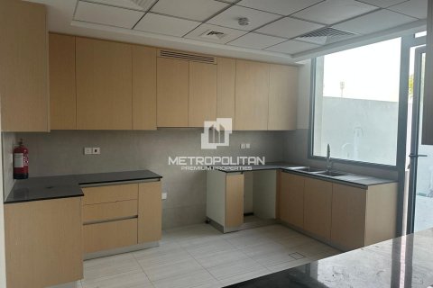 Townhouse in wasl gate, Dubai 3 bedrooms, 480 sq.m. № 73164 - photo 4