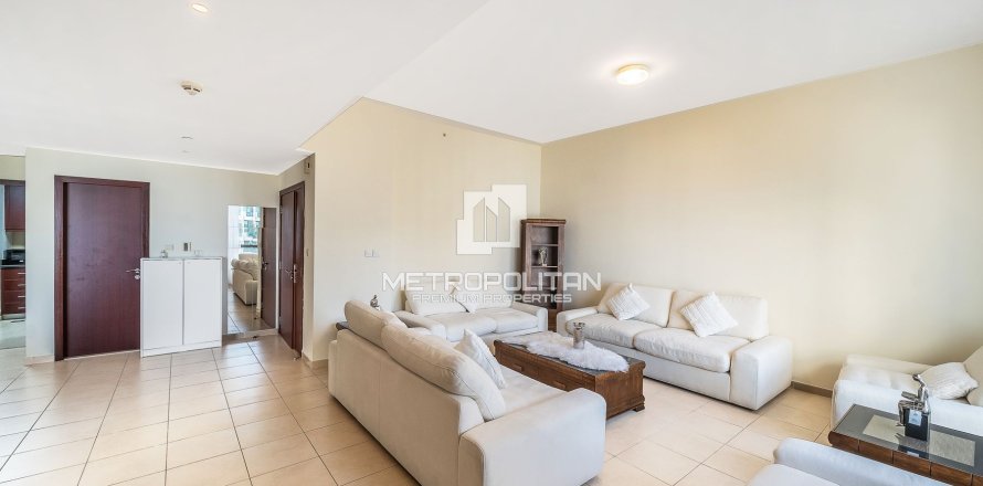 Apartment in Bahar, Jumeirah Beach Residence, Dubai 2 bedrooms, 135 sq.m. № 73170