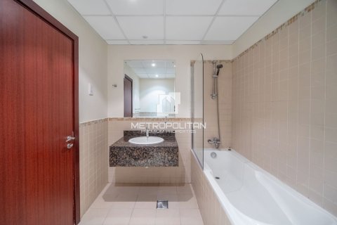 Apartment in Bahar, Jumeirah Beach Residence, Dubai 2 bedrooms, 135 sq.m. № 73170 - photo 11