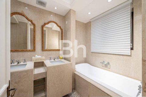 Apartment in Downtown Dubai (Downtown Burj Dubai), Dubai 2 bedrooms, 132 sq.m. № 56557 - photo 6