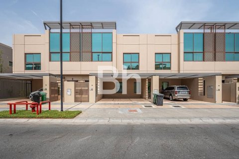 Снять в аренду таунхаус в Meydan, Дубай: 4 спальни, 357м², № 56555 - фото 1