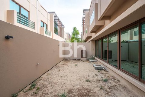 Снять в аренду таунхаус в Meydan, Дубай: 4 спальни, 357м², № 56555 - фото 2