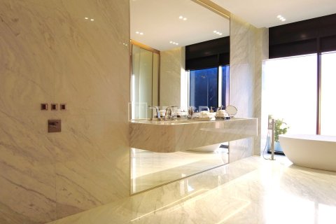 Apartment in Business Bay, Dubai 2 bedrooms, 185 sq.m. № 4286 - photo 18