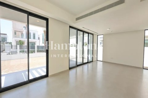 Villa in Arabian Ranches 3, Dubai 4 bedrooms, 490.43493700 sq.m. № 90795 - photo 9