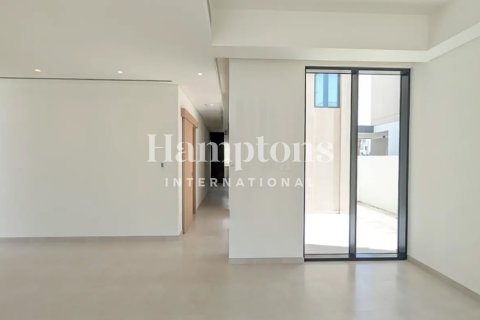 Villa in Arabian Ranches 3, Dubai 4 bedrooms, 490.43493700 sq.m. № 90795 - photo 4