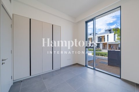 Villa in Arabian Ranches 3, Dubai 5 bedrooms, 420.01446300 sq.m. № 90797 - photo 12