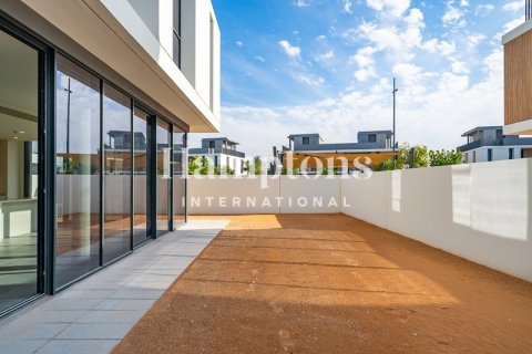 Villa in Arabian Ranches 3, Dubai 5 bedrooms, 420.01446300 sq.m. № 90797 - photo 28