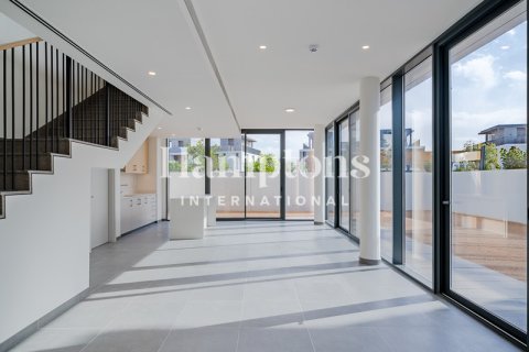 Villa in Arabian Ranches 3, Dubai 5 bedrooms, 420.01446300 sq.m. № 90797 - photo 7