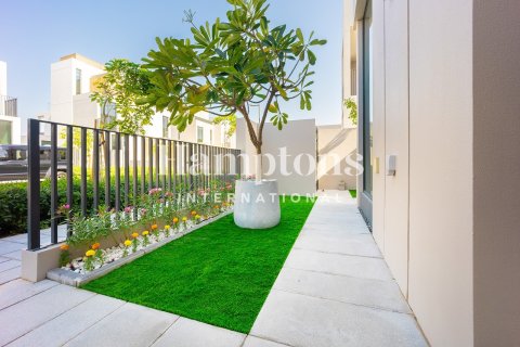 Villa in Arabian Ranches 3, Dubai 4 bedrooms, 455.96792400 sq.m. № 96597 - photo 3