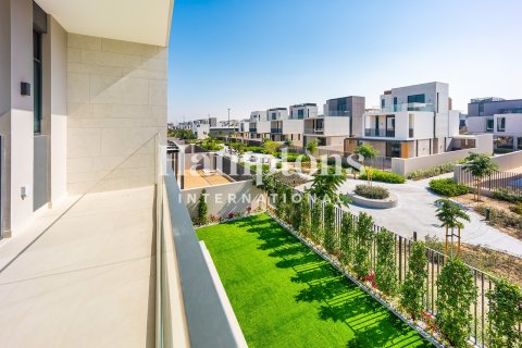 Villa in Arabian Ranches 3, Dubai 4 bedrooms, 455.96792400 sq.m. № 96597 - photo 12