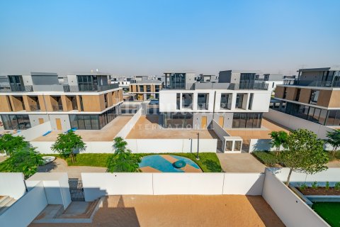 Снять в аренду виллу в Arabian Ranches 3, Дубай: 4 спальни, 390.00679400м², № 96593 - фото 22