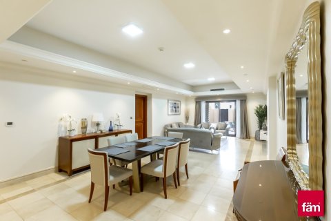 Appartement à Palm Jumeirah, Dubai, 3 chambres, 455.9 m², № 96522 - photo 4