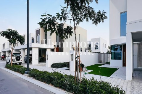 Townhouse in Al Manara, Jumeirah Village Triangle, Dubai 4 bedrooms, 257.51968376 sq.m. № 96599 - photo 11