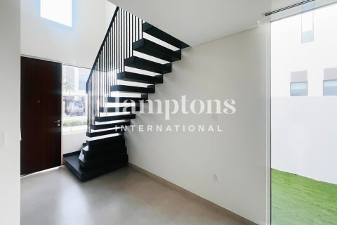 Townhouse in Al Manara, Jumeirah Village Triangle, Dubai 4 bedrooms, 257.51968376 sq.m. № 96599 - photo 5
