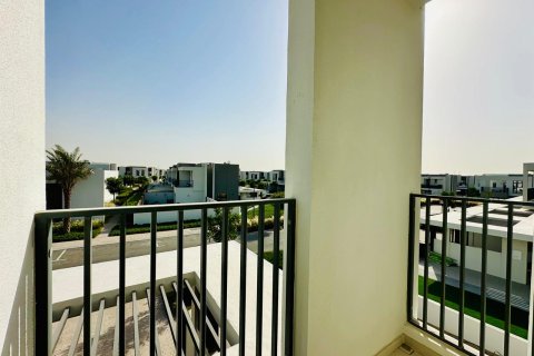 Villa en Dubai, 4 dormitorios, 300.7 m², № 23175 - foto 7