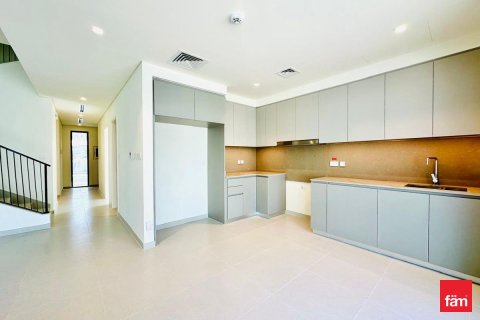 Villa en Dubai, 4 dormitorios, 300.7 m², № 23175 - foto 26