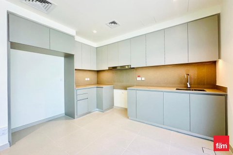 Villa en Dubai, 4 dormitorios, 300.7 m², № 23175 - foto 25