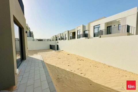 Villa en Dubai, 4 dormitorios, 300.7 m², № 23175 - foto 12