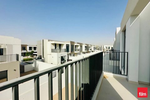 Villa en Dubai, 4 dormitorios, 300.7 m², № 23175 - foto 27
