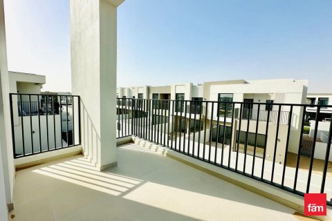 Villa en Dubai, 4 dormitorios, 300.7 m², № 23175 - foto 2