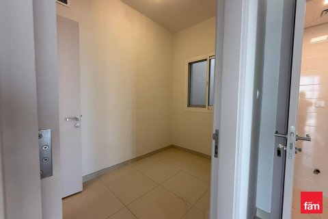 Apartment in Al Furjan, Dubai 2 bedrooms, 145.6 sq.m. № 23173 - photo 13