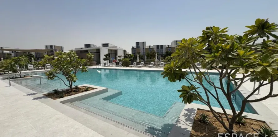 Вилла в Мудоне, Дубай, 3 спальни, 206м², № 61860