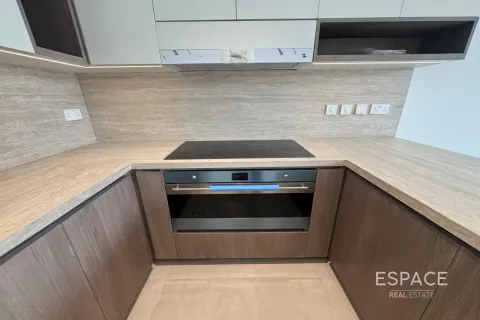 Купить виллу в Мудоне, Дубай: 3 спальни, 206м², № 61860 - фото 4