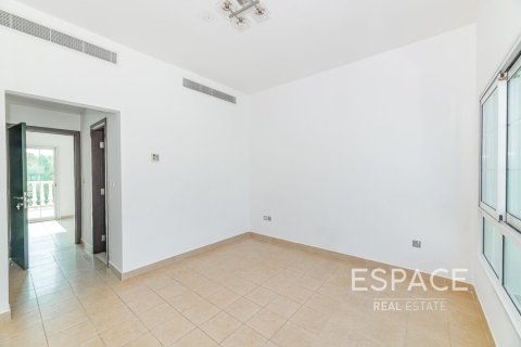 Villa en Jumeirah Village Triangle, Dubai, 2 dormitorios, 250 m², № 61872 - foto 11
