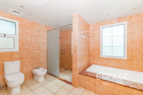 Villa en Jumeirah Village Triangle, Dubai, 2 dormitorios, 250 m², № 61872 - foto 14