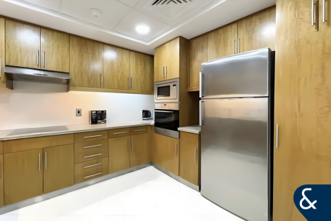 Apartment in Trident Grand Residence, Dubai Marina, Dubai 2 bedrooms, 155 sq.m. № 98829 - photo 7