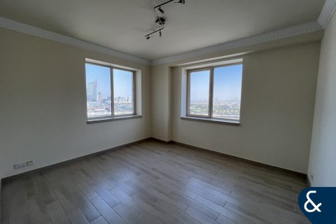 Apartment in Emaar 6 Towers, Dubai Marina, Dubai 4 bedrooms, 270 sq.m. № 98817 - photo 23